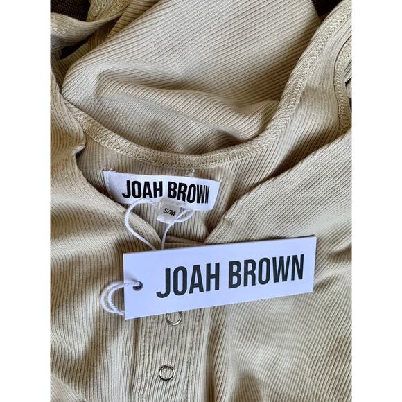 Joah Brown Crop Snap Tank in Khaki Beige Size S/M Pullover Ribbed Knit Snap - Picture 3 of 5